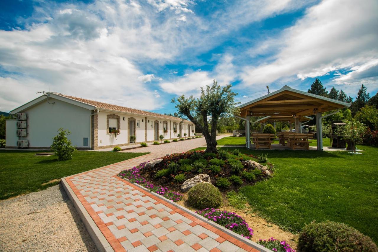 Apartments Slapovi Studenci Bagian luar foto